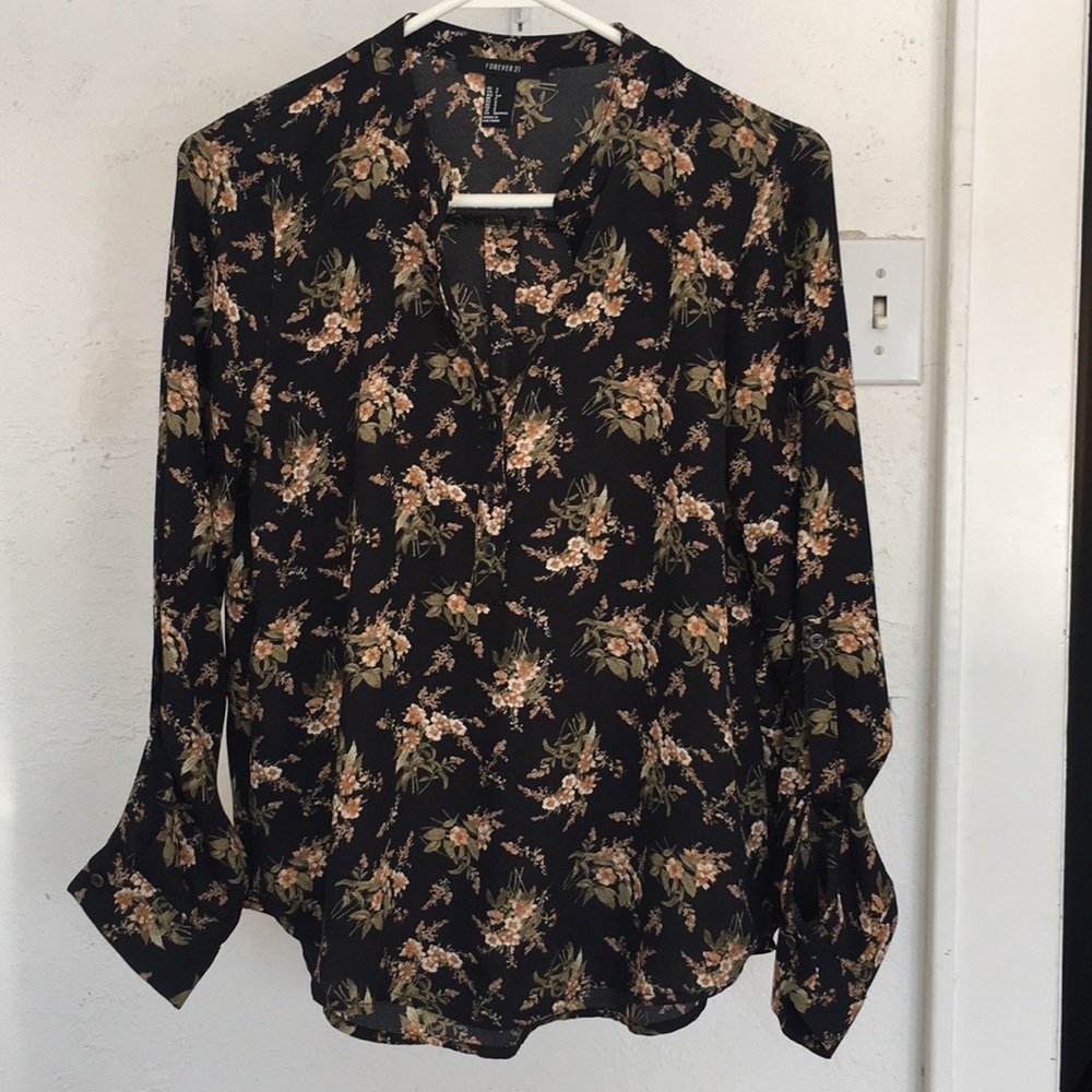 Long sleeved floral shirt from XXI